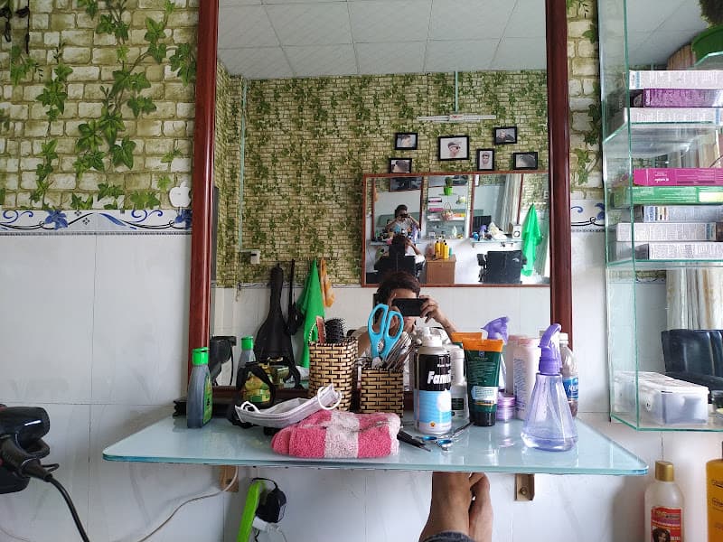 Hình ảnh Tiệm tóc Mạnh Hùng - 6