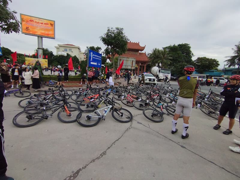 Hình ảnh Cổng chào khu di tích nhà Trần - 5