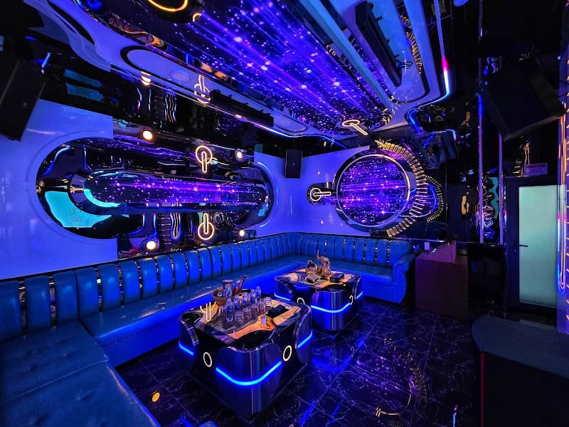 Hình ảnh KARAOKE LUXURY - 2