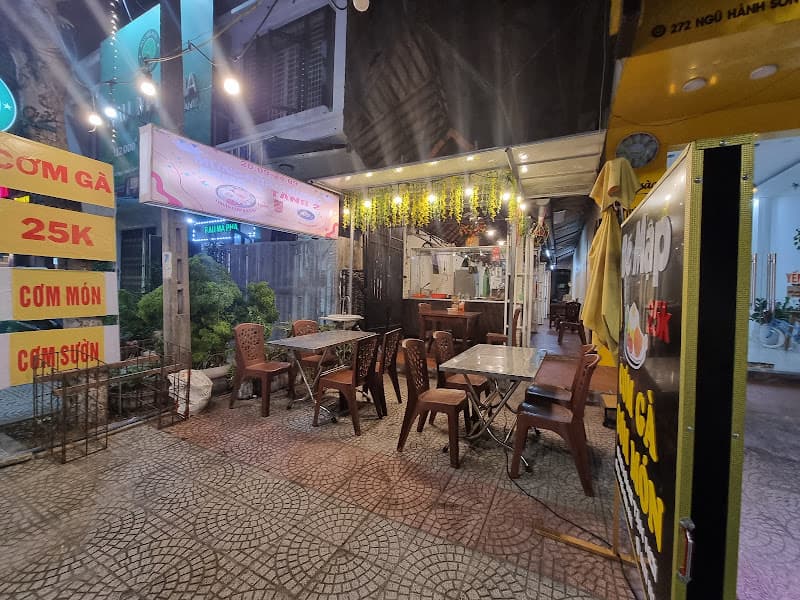 Ảnh bìa Phở bò, mì quảng