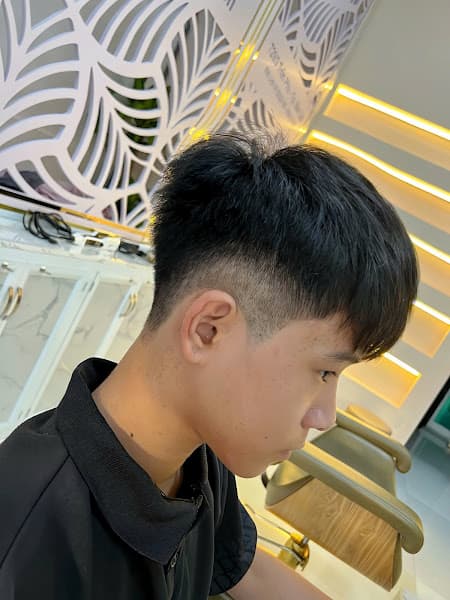 Hình ảnh Cắt Tóc 0 Đồng Hoài Nam Hair Salon - 4