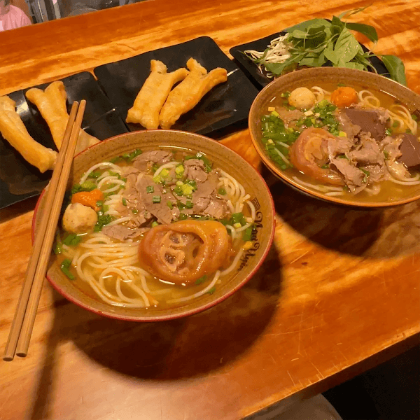 Hình ảnh BÚN BÒ HUẾ NGỰ UYỂN - 8 CHÙA LÁNG - 5