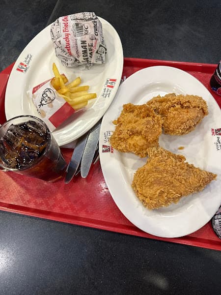 Hình ảnh KFC Lê Văn Sỹ - 4