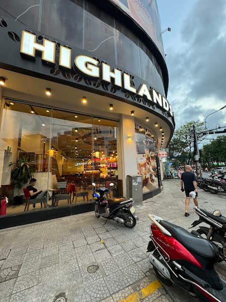 Ảnh bìa Highlands Coffee