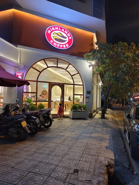 Highlands Coffee Tân Thắng
