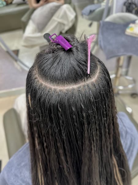 Hình ảnh Hà Trần Hair tiệm nối tóc phom chuẩn phímtóckẹp - 3