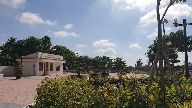 Hình ảnh Di tích Lịch sử Cột Dây Thép - 3