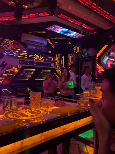 Hình ảnh Karaoke Louvre Uông Bí - 3