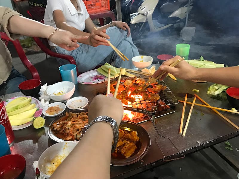 Hình ảnh Lẩu Nướng Quang Râu - 4