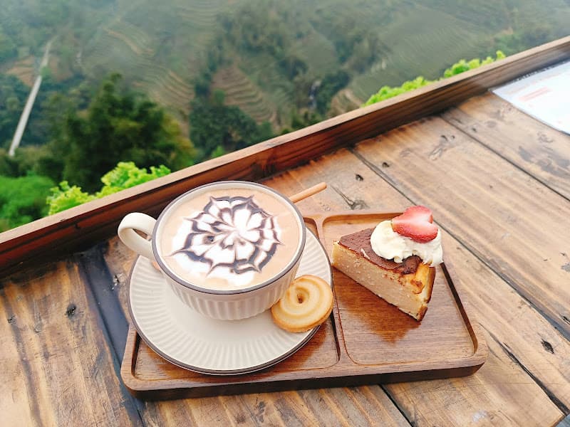 Hình ảnh Sapana Cafe & Bistro - 5