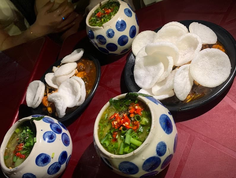 Hình ảnh Vịt lộn um bầu bé Đen - 4