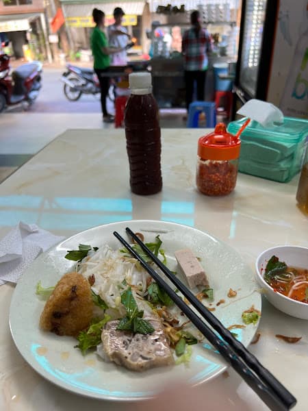 Hình ảnh Bánh Ướt Chị Tôi - 2