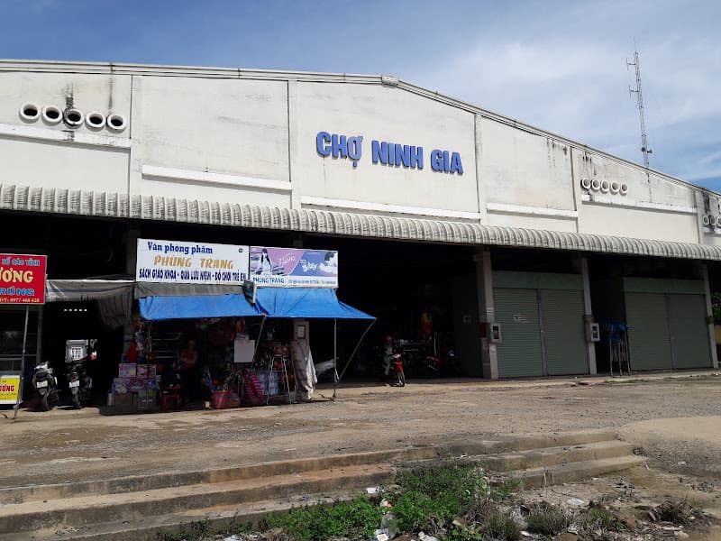 Siêu thị Bách hoá XANH Ninh Gia