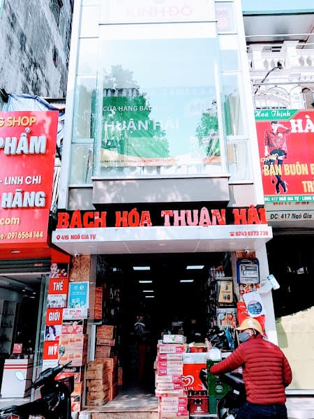 Cửa hàng bách hoá Thuận Hải