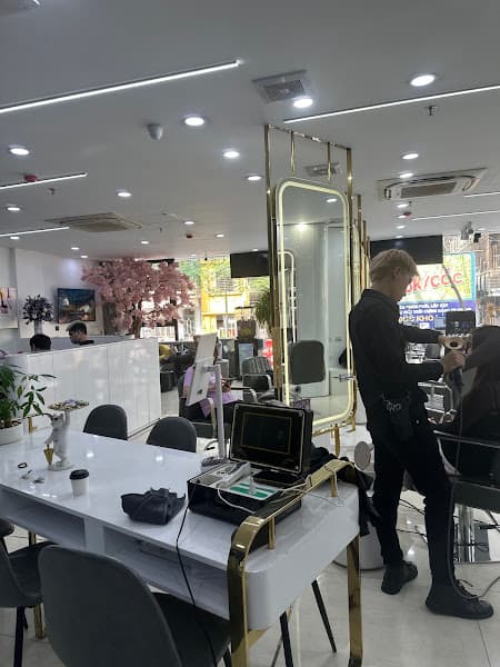 Hình ảnh L.A hair salon 93 Thuỵ Khuê - 2