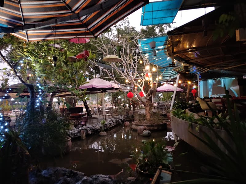 Cà phê Quảng Trường