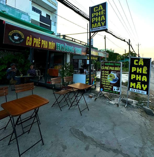 Hình ảnh Coffee Hoàng Thư ( Cà Phê Pha Máy ) - 2