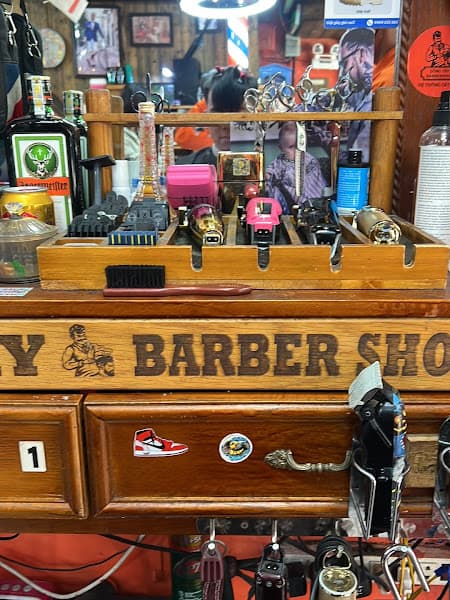 Hình ảnh Đông Tây Barbershop - 234 Nguyễn Thái Sơn - 4