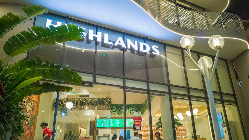 Highlands Coffee 606 Điện Biên Phủ