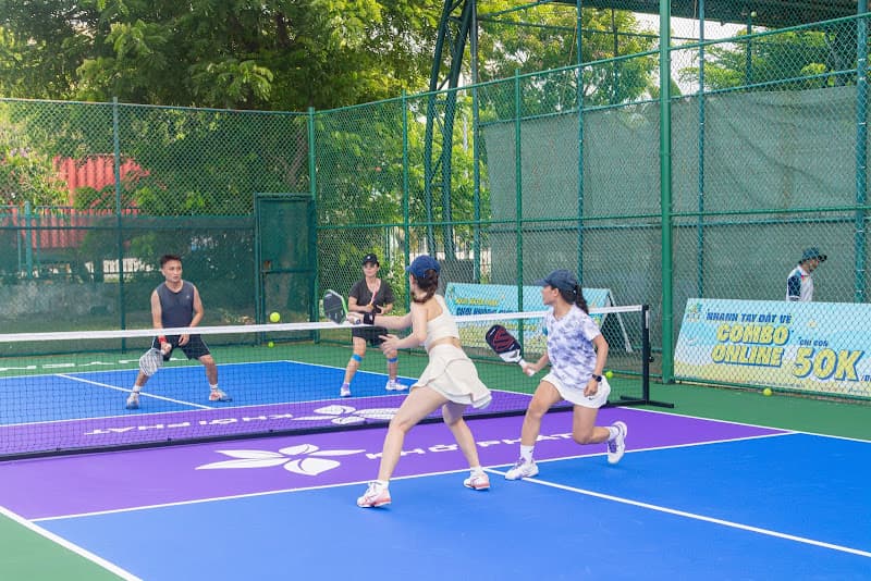 Hình ảnh Sân Cầu Lông & Pickleball LÂM HẠNH - 3