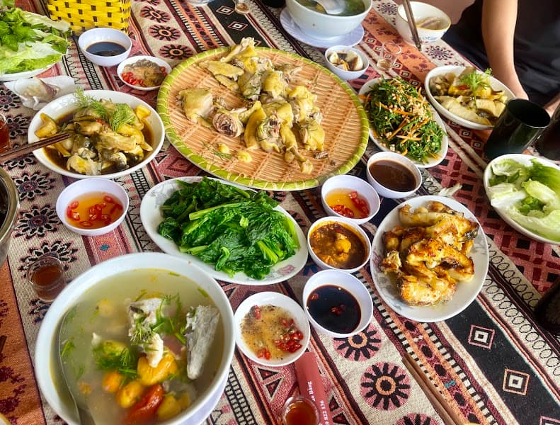 Hình ảnh Nhà Hàng Sơn Huệ Pác Bó - 4