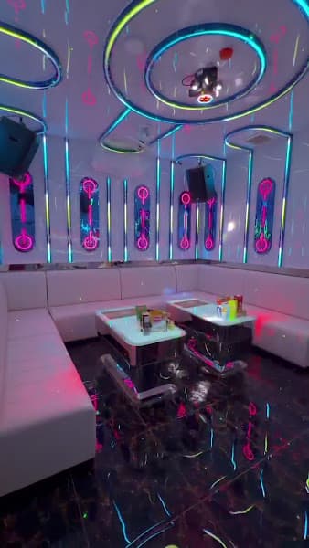 Hình ảnh TOP ONE KTV - 5