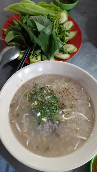 Ảnh bìa Cháo lòng xương mắc má