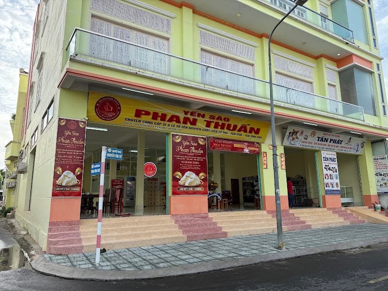 Ảnh bìa Yến sào Phan Thuấn