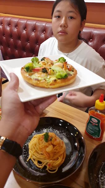 Hình ảnh Pizza Hut - 4