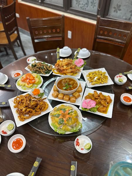 Hình ảnh Nhà Hàng 8 Mái Tú Linh - 3
