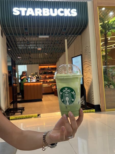 Hình ảnh Starbuck Cam Ranh Domestic Gate 1 - 3