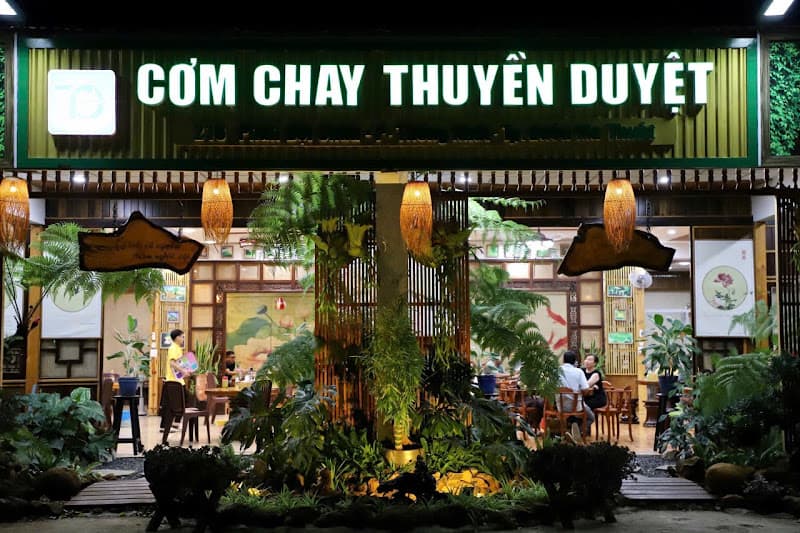 Quán chay thuyền duyệt