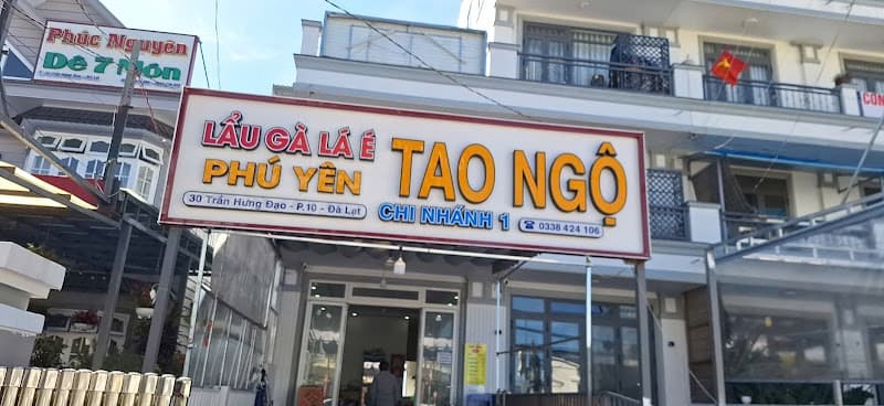 Lẩu gà lá é Tao Ngộ