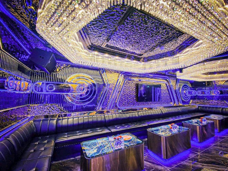 Hình ảnh Karaoke Golden Crown - 9