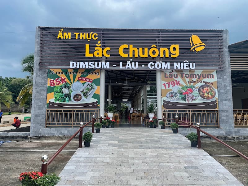 Trạm Dừng Chân & Nhà Hàng Chay Lắc Chuông
