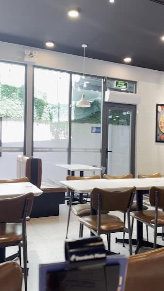 Hình ảnh Domino's Pizza - 4