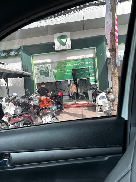 Hình ảnh Ngân Hàng Tmcp Ngoại Thương Việt Nam - Vietcombank - 4