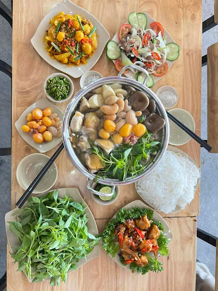 Hình ảnh Lẩu gà Lá É TAO NGỘ - 05 nguyễn đình chiểu - 4