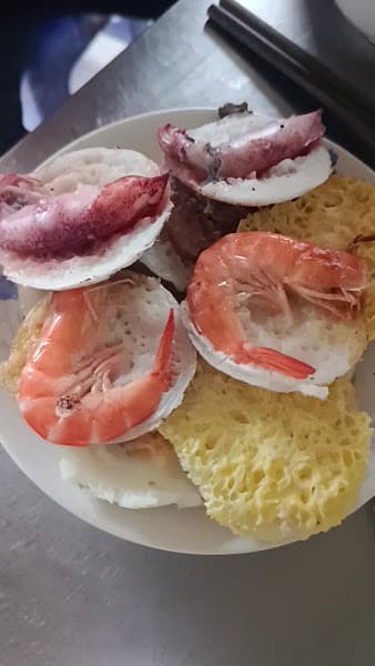 Hình ảnh Bánh Căn 153 Võ Thị Sáu ( Mực Trứng Bò Tôm ) - 3