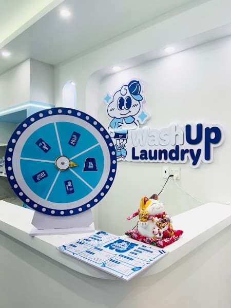 Giặt sấy WASHUP - Vệ sinh giày, nón bảo hiểm Cần Thơ