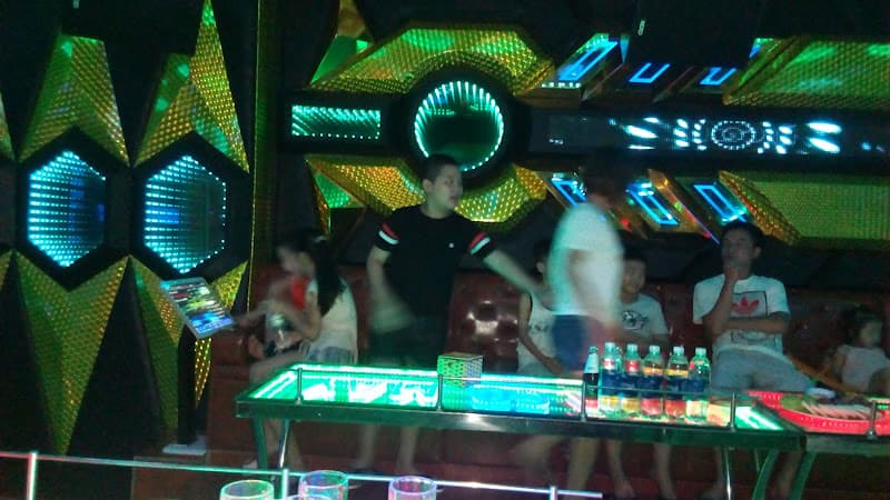 Hình ảnh Nhà Nghỉ Karaoke Hoa Cỏ May - 2