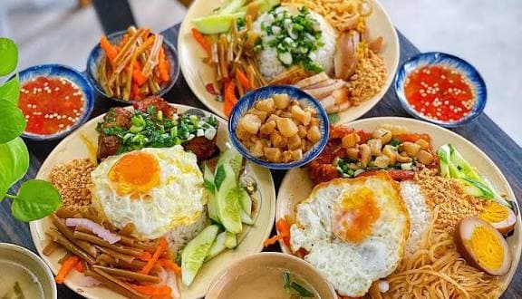 Hình ảnh Gà hấp hành Bảy Thép - 2