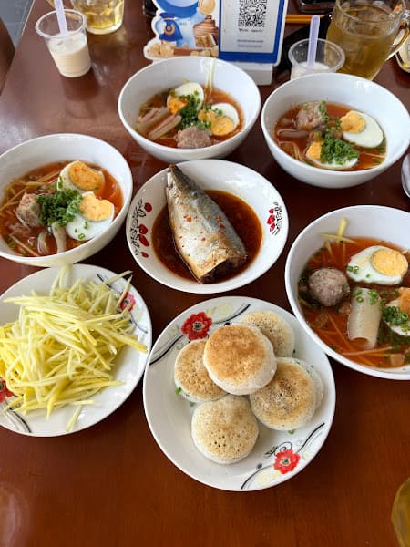 Hình ảnh Bánh căn Như Nguyệt (Lân Nguyệt 2) - Đặc Sản Phan Thiết - 3