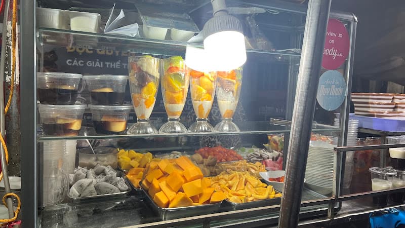 Phố ẩm thực Phan Bội Châu