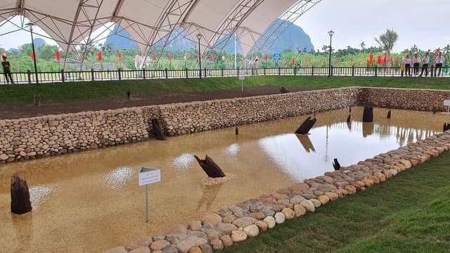 Ảnh bìa Di tích bãi cọc Cao Quỳ