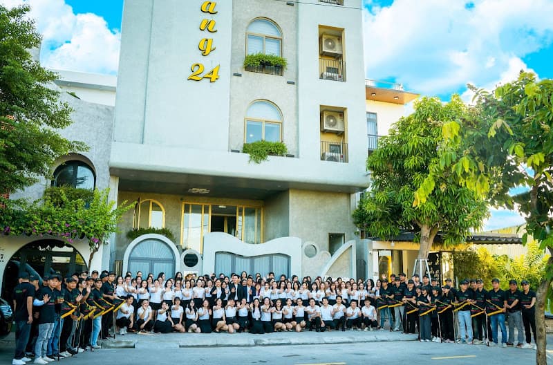Hình ảnh Công Ty cổ phần Dịch Vụ Du Lịch Đà Nẵng 24 - 6