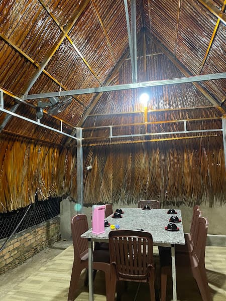 Quán ăn Gia Đình 9999