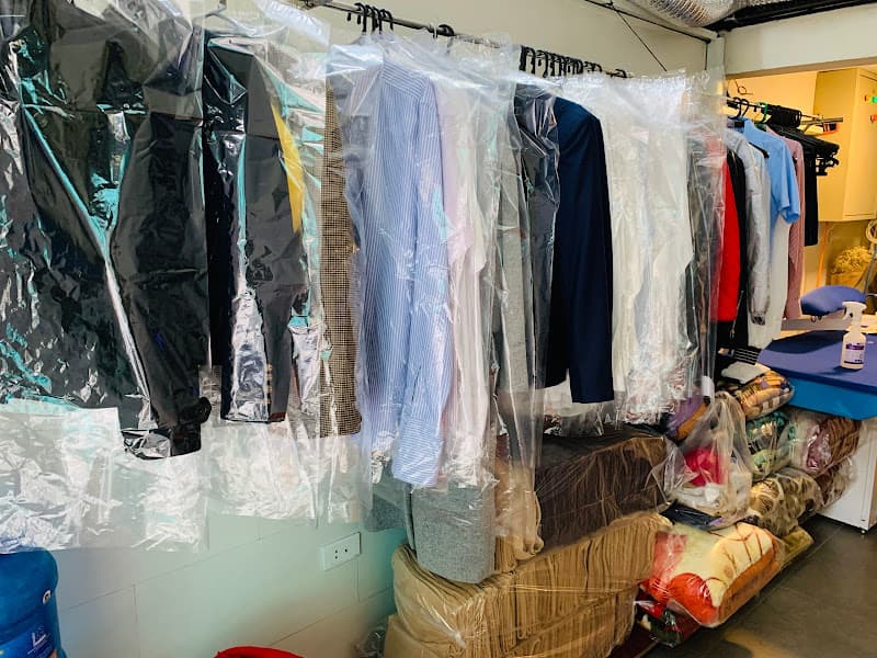 Hình ảnh Giặt là Bibi (Bibi laundry) - 3