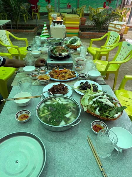 Quán ăn gia đình Dũng Cây Sung