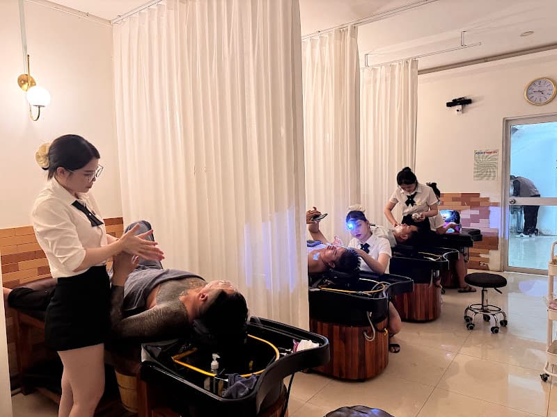Hình ảnh Tiệm Tóc Nam KINGU Barbar Spa - 3